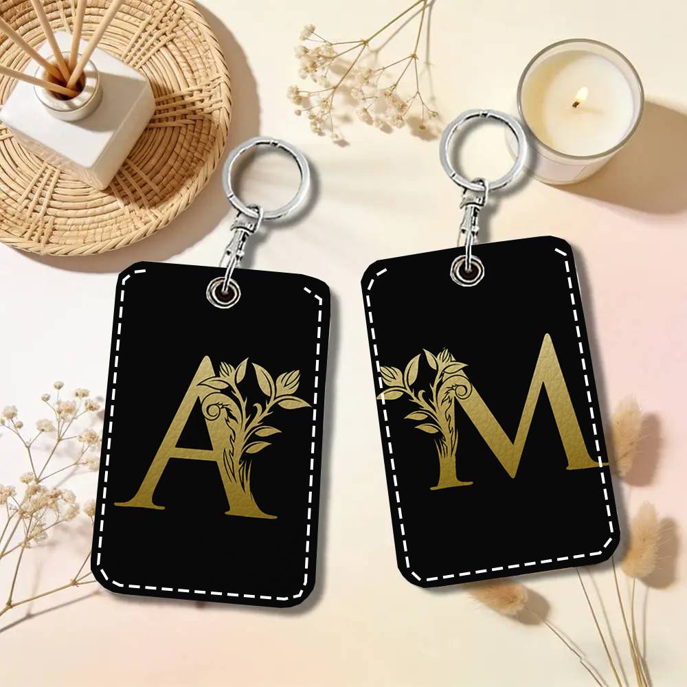 حافظة بطاقات بحرف مونوغرام، مي - مراجعة Monogram Keychain Leather وسعره