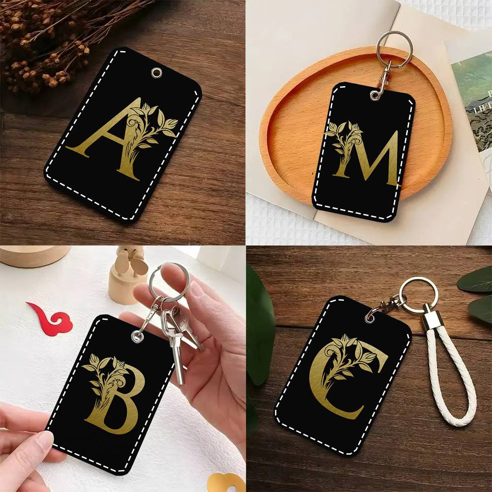 حافظة بطاقات بحرف مونوغرام، مي - مراجعة Monogram Keychain Leather وسعره